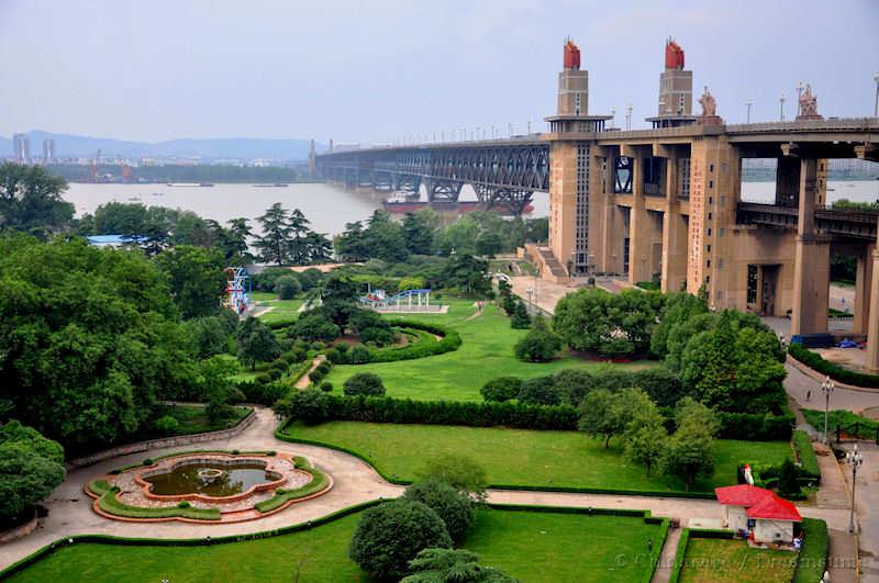 Yangzi River, Nanjing, bridge