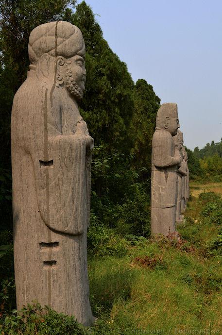 Henan, sacred way, foreign dignitaries